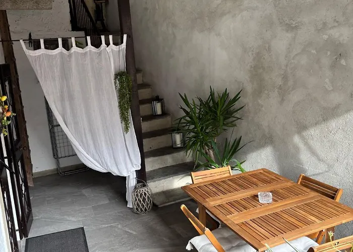Casa Dei Nonni Apartment *